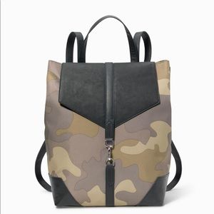 Stella & Dot Ava Camo Backpack